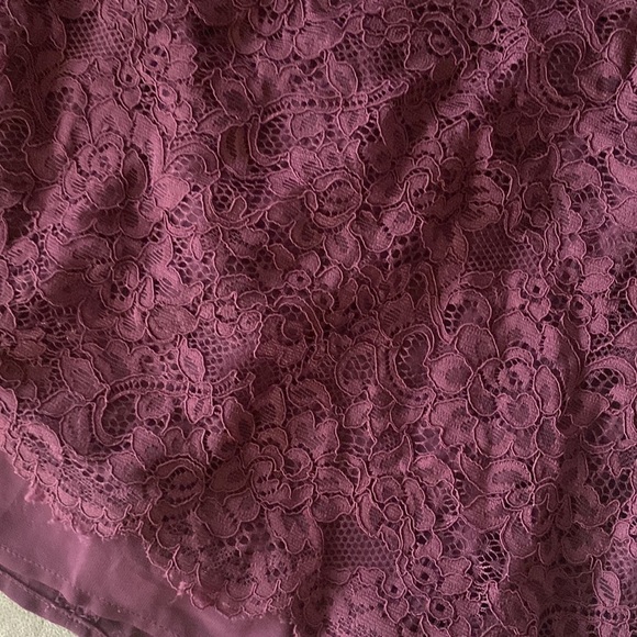 Forever 21 Lace Burgundy Mini Skirt in Medium - Picture 4 of 4
